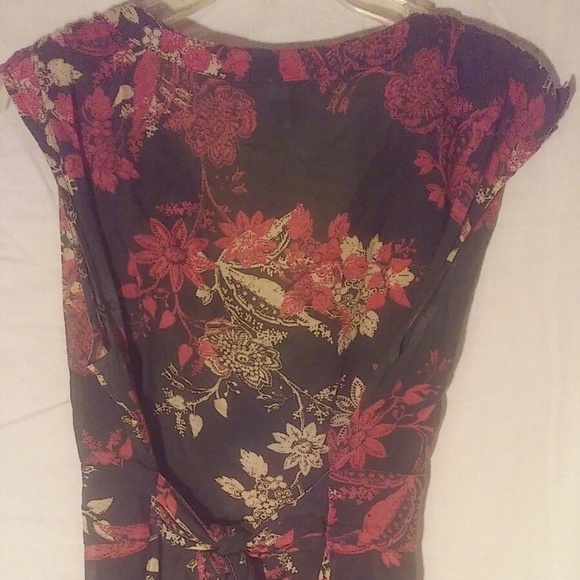 Old Navy Perfect Fit(S:L) Sleeveless Blouse - Picture 3 of 5
